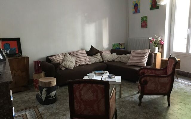 Serene Holiday Home in Domazan With Private Swimming Pool
