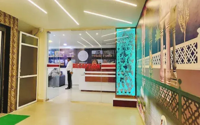 Hotel Sahara Residency