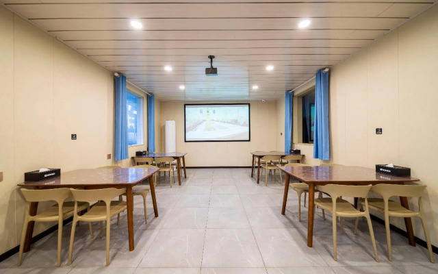 Xinyuan Hotel (Xiushan Bus Terminal)