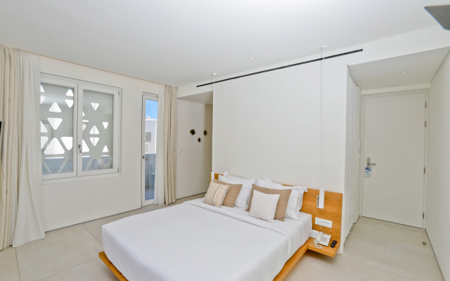 Mykonos Dove Beachfront Hotel