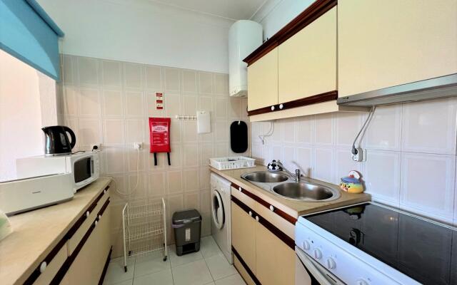 Albufeira Classic 1 With Pool by Homing