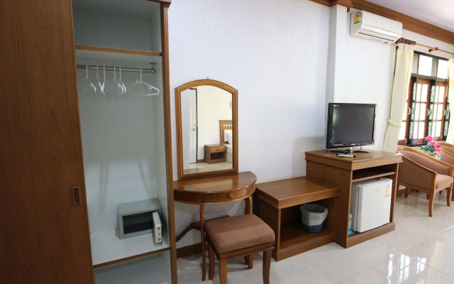 Lanta Villa Resort