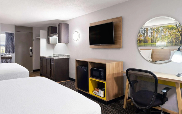 Days Inn by Wyndham Salisbury, NC