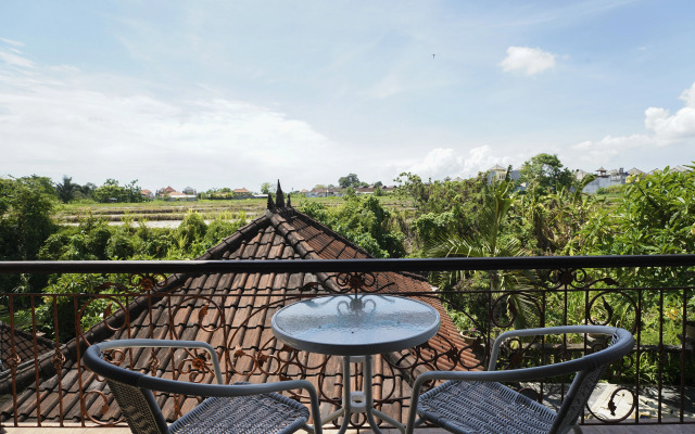 Griya Shanti Homestay by OYO Rooms