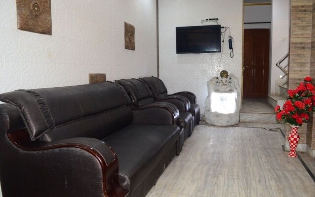 Hotel Shivratri Guest House