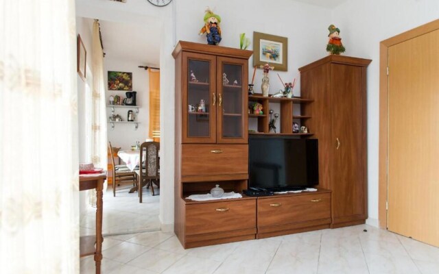Stunning Apartment in Grebastica With Wifi and 2 Bedrooms