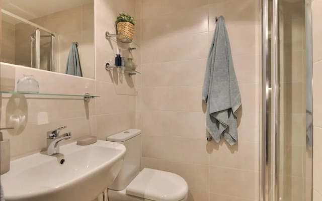Livensa Living Salamanca - Albergue Juvenil