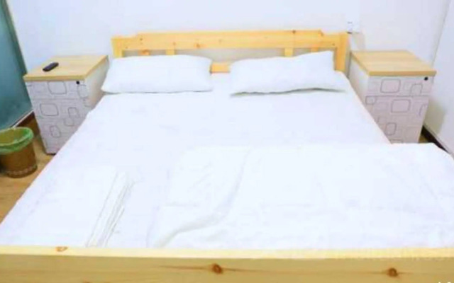 Kaifeng Huaihuang International Youth Hostel