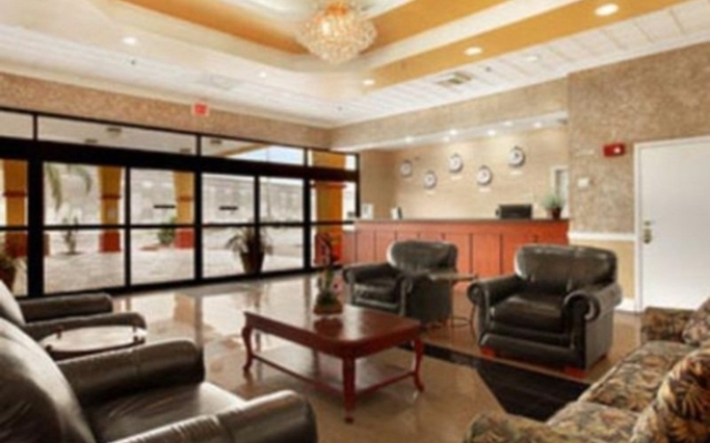 Baymont Inn & Suites Clearwater