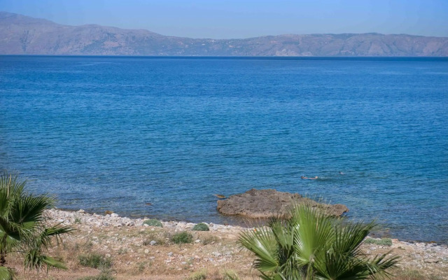 Balos Beach Hotel
