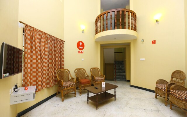 OYO 9833 Home 3BHK Reddiyarpalayam