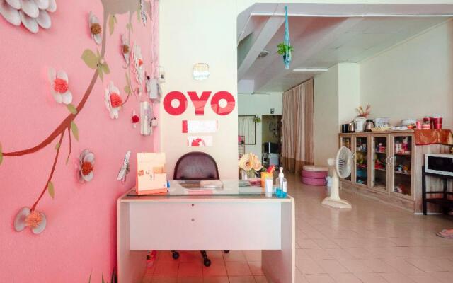 OYO 1099 Star House