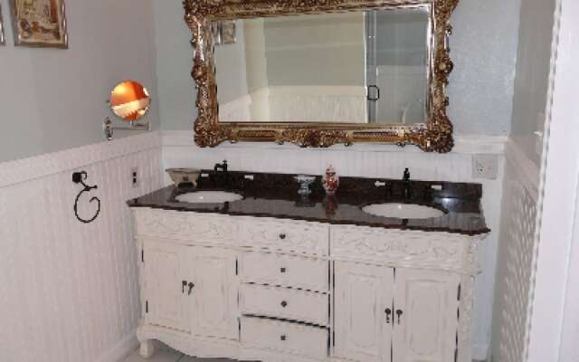 Berkeley House Bed and Breakfast