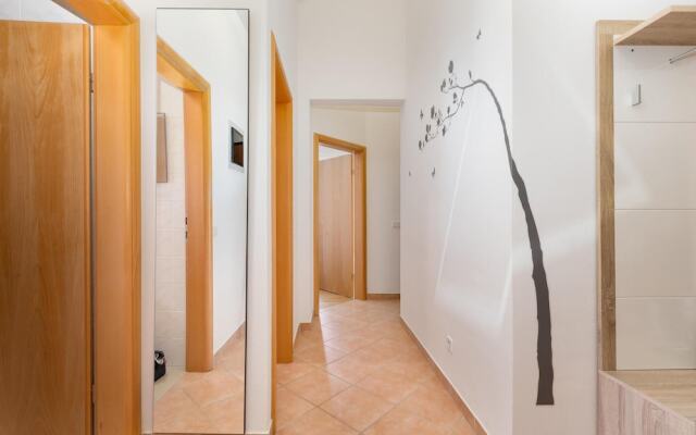 Nice Home in Cizici With Wifi and 2 Bedrooms