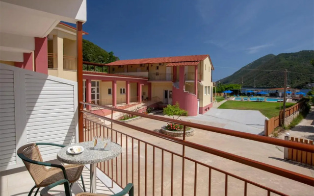 Menes Hotel