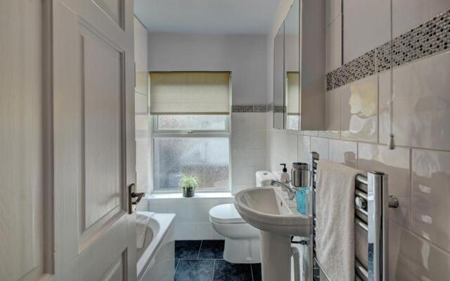 *NEW* Chester Canal Side 2 bed character home