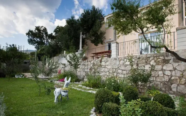 Vila Maslina