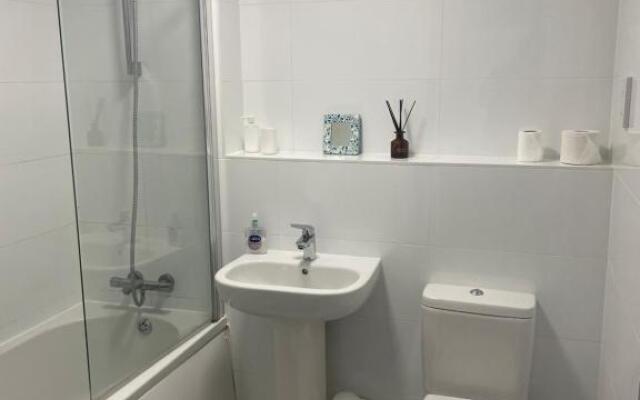 #0601 Two Bedroom Serviced Apartment - free parking