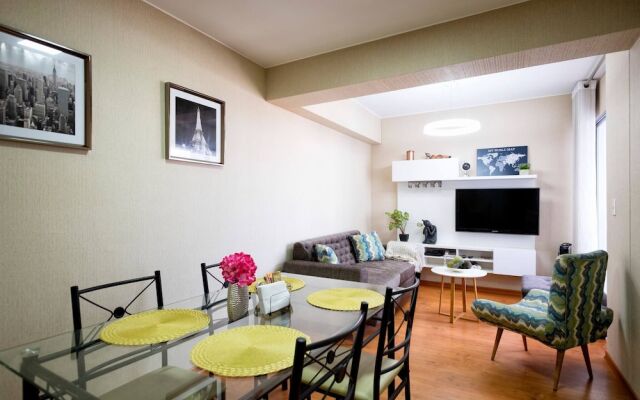 Ur Place Rentals - Modern 3bdrm, Swimming Pool And Gym