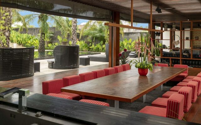 SuperNova Private Boutique Retreat Villa
