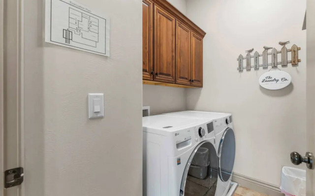 Sunset Vista - Amazing Views - Pet Friendly!