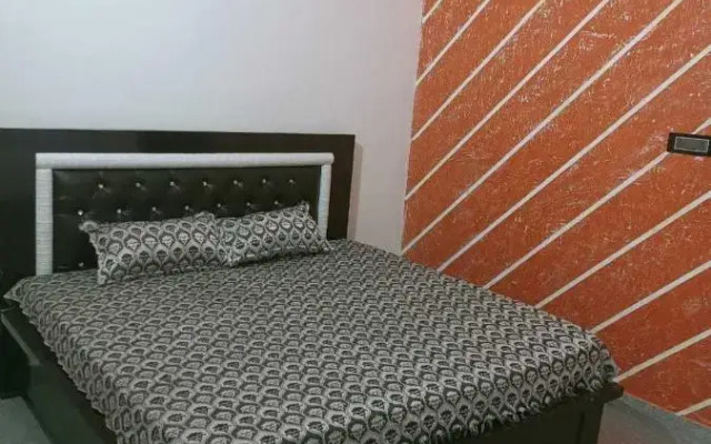 Spot On 93289 Hotel Akshat