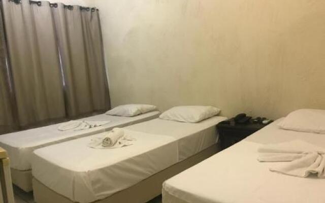 Center Plaza Hotel