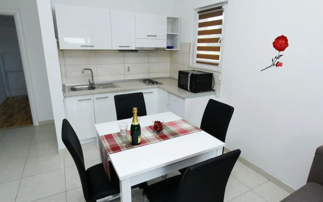 Renato - 150 m From Beach - A2