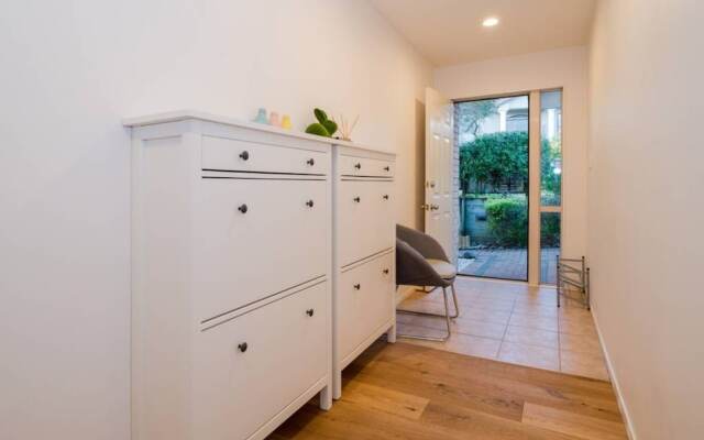 Windsor Park Spacious & Modern 3 bedrooms House