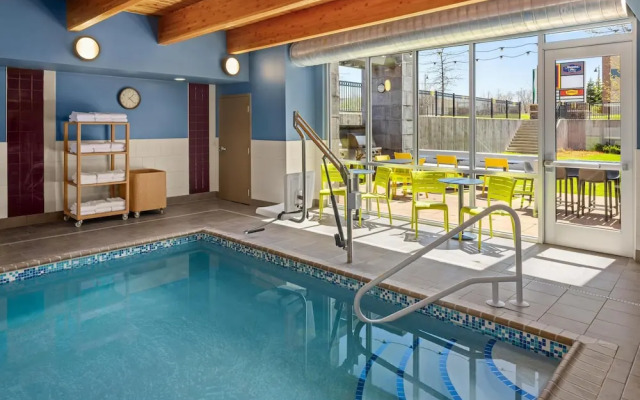 Home2 Suites by Hilton Roseville Minneapolis