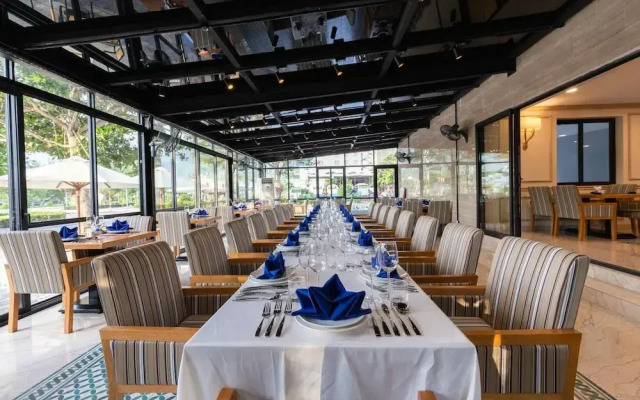 Marina Bay Con Dao Hotel