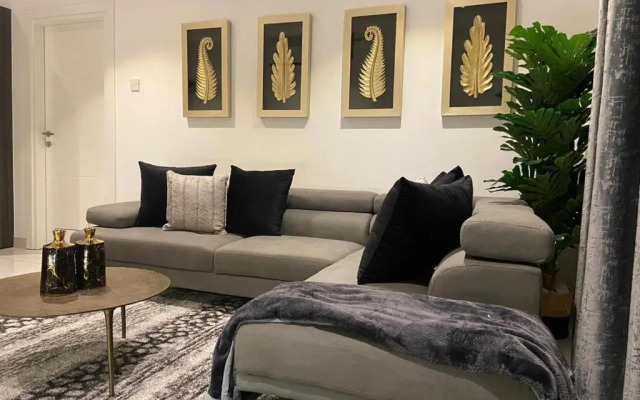 Embassy gardens Luxury suites CPG