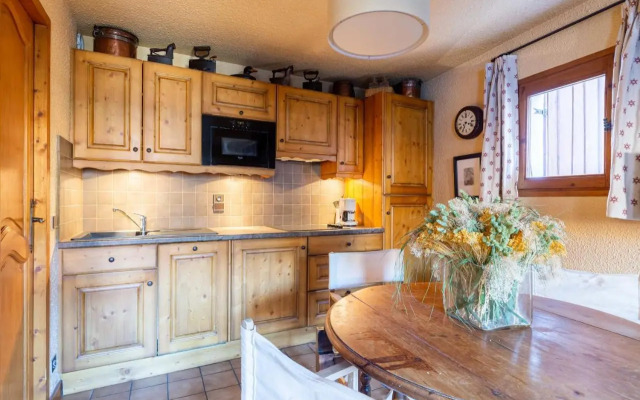 Cosy Apt for 4 in Courchevel