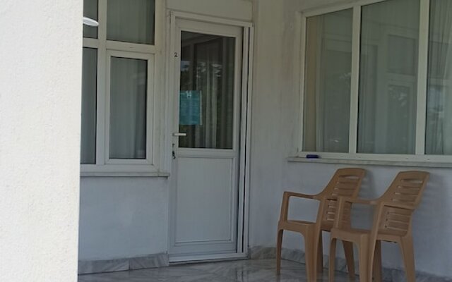 Salda Gölü Kumsalda Apart Pansiyon