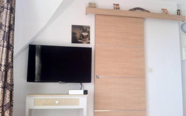 NICE FLAT 400 m FROM BEACH & CENTER
