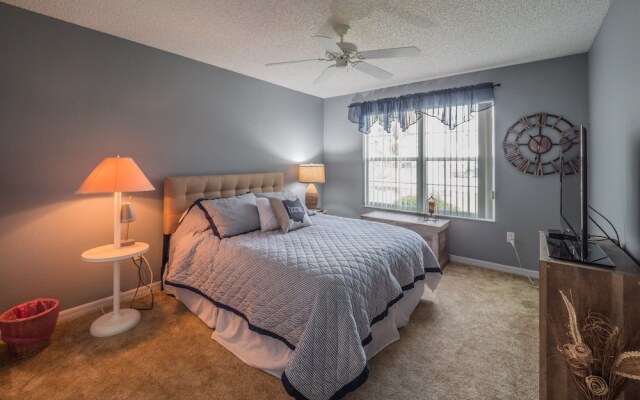 Deerfield Lane 1253 by White Pelican VR