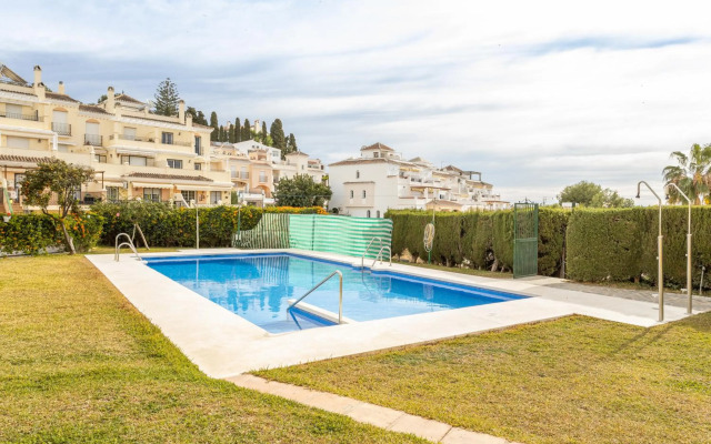 Bright and Spacious 2 Bed Apt