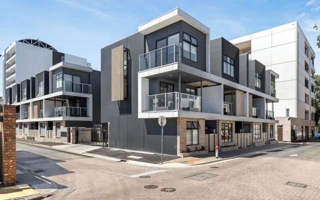 Stafford St Apartments by Urban Rest