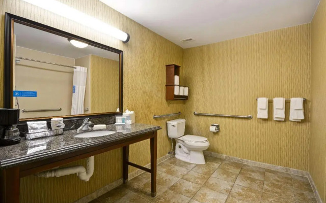 Hampton Inn & Suites Brenham