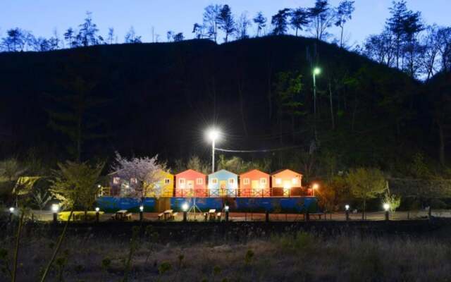 Hongcheon Eorinwangja Pension