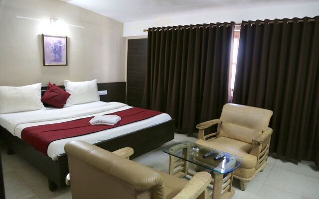 Hotel Khushi International