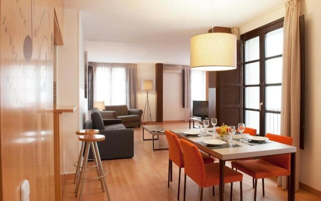 Aspasios Plaza Real Apartments