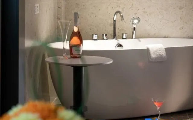 FUNGEE Hotel (Wuyi Square, Nanmenkou Station, Changsha) – Bathroom – Changsha