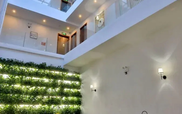 Wuzhen Qingyi Hotel