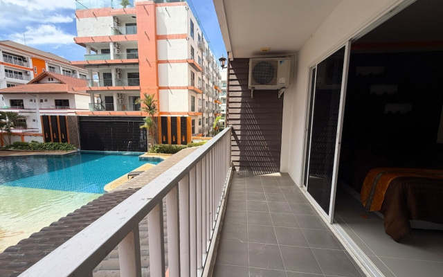 Pool-view Studio With Balcony - Nordic VIP 3, Pratumnak