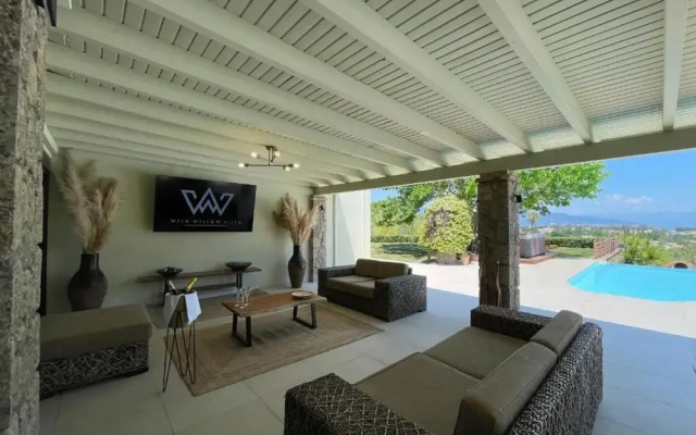 Villa Wild Willow in Potamos