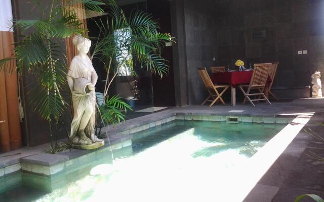 Bali Golden Elephant Hostel