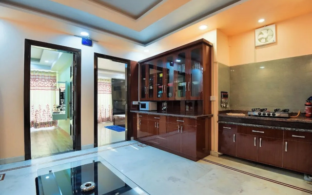 BedChambers Service Apartments Sector 38