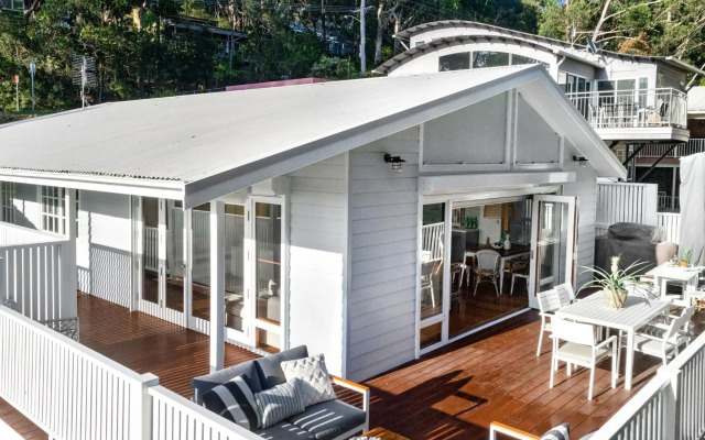 SEA DECK Hyams Beach 4pm Check Out Sundays