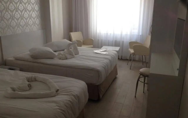 Cinas Hotel